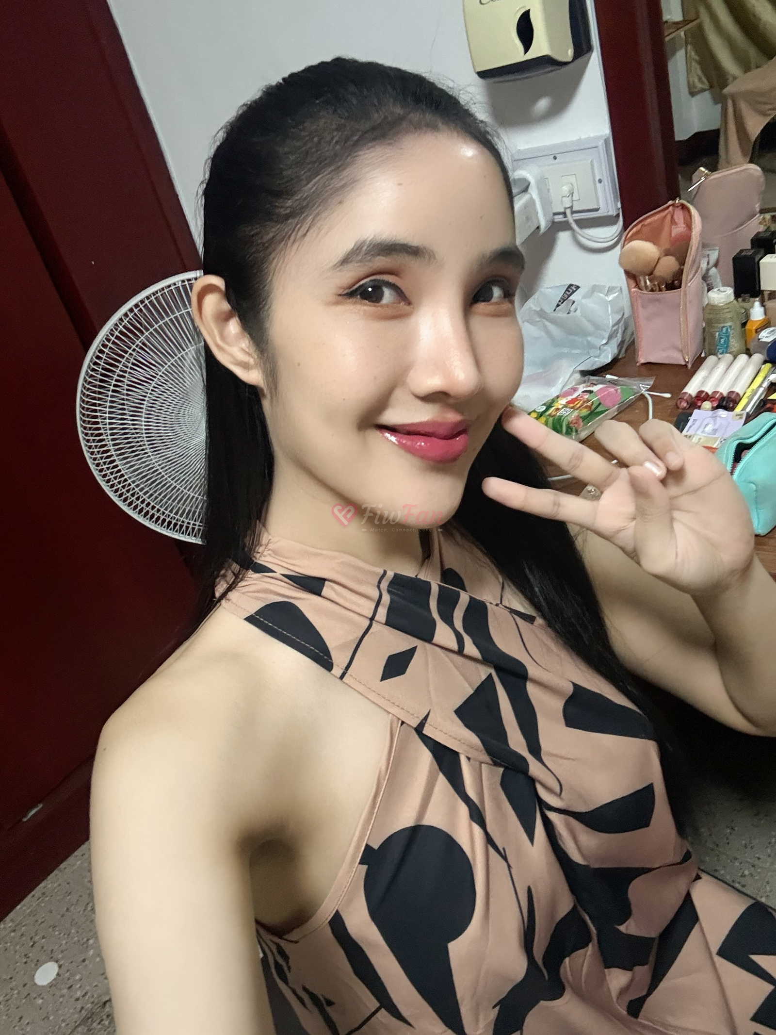 Olivia - ไซด์ไลน์ - 69b1dcc9ddb7c_938 - fiwfans
