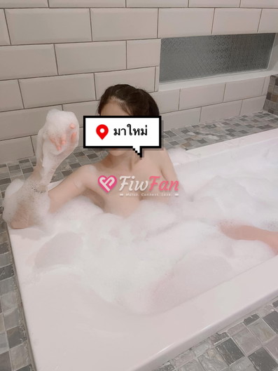 รูปถ่ายลุคสดใสดูเป็นธรรมชาติ ในย่าน เมืองขอนแก่น พร้อมบริการแบบ fiwfan โดย มายมิ้นท์