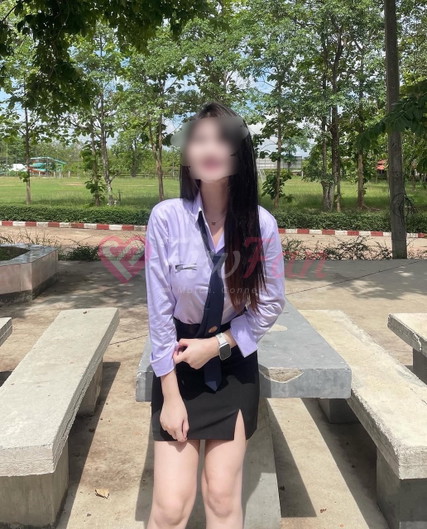 เฟิร์ส - ไซด์ไลน์ - 69b6366b59b65_IMG_1849 - fiwfans