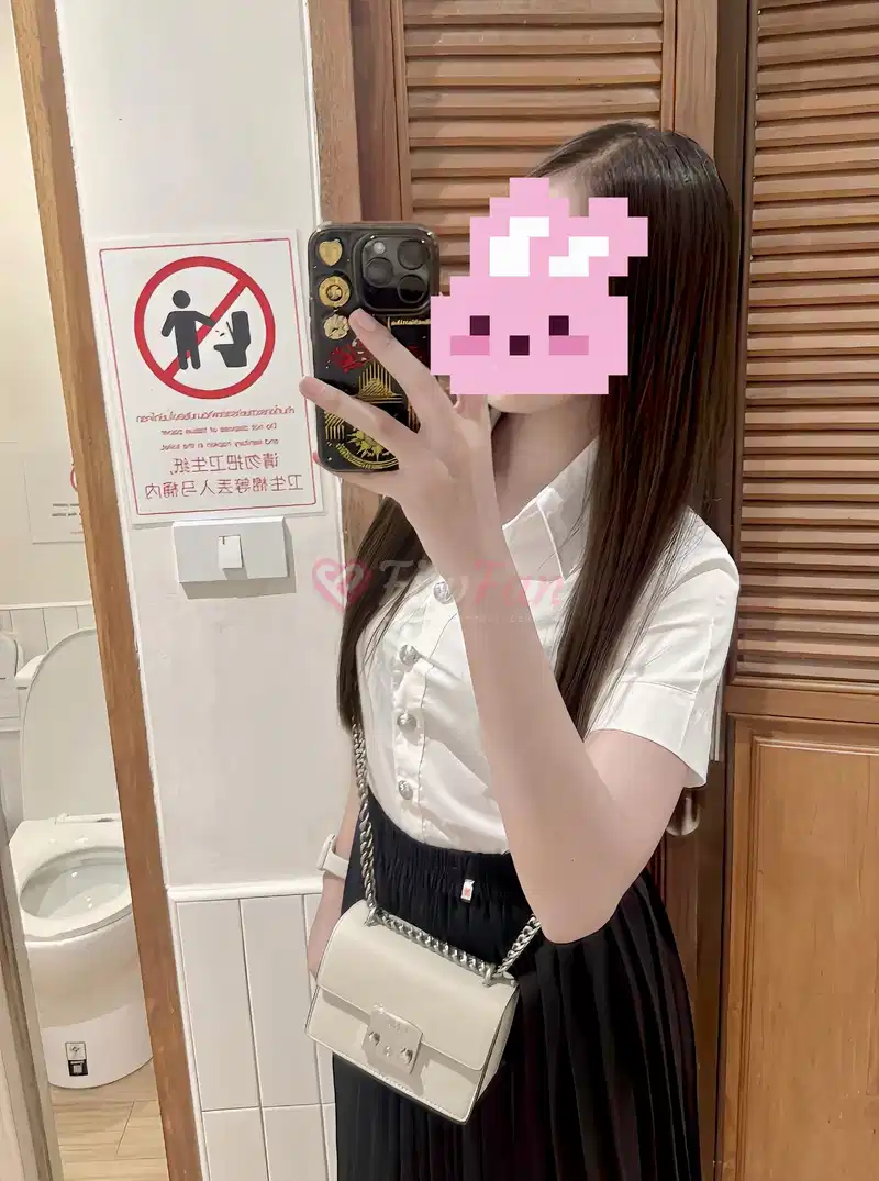 แพรวา - ไซด์ไลน์ - 69c83bf63273e_IMG_4107 - fiwfans