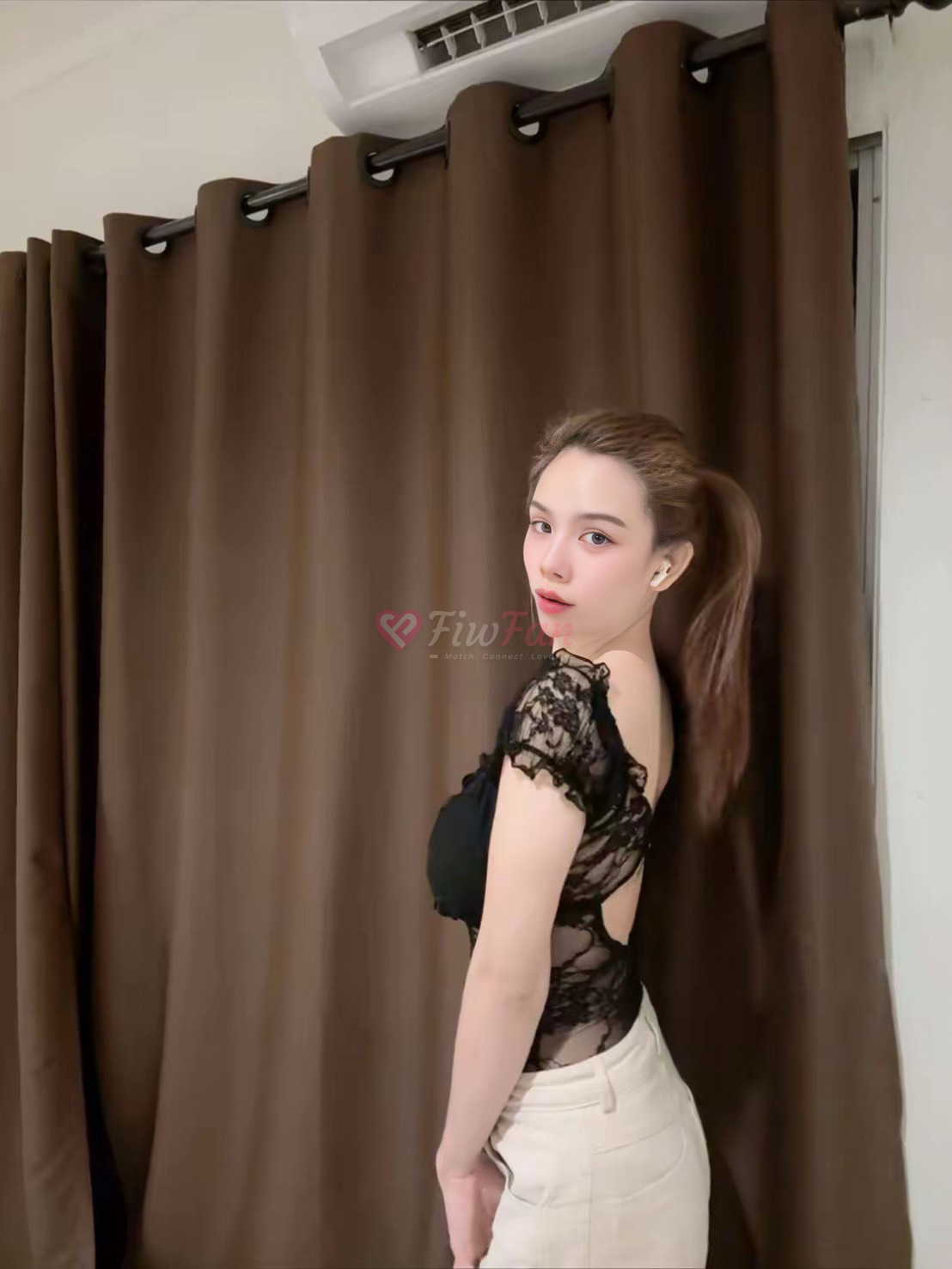 ลิลลี่ - ไซด์ไลน์ - 69e14fc657342_1000035325 - fiwfans