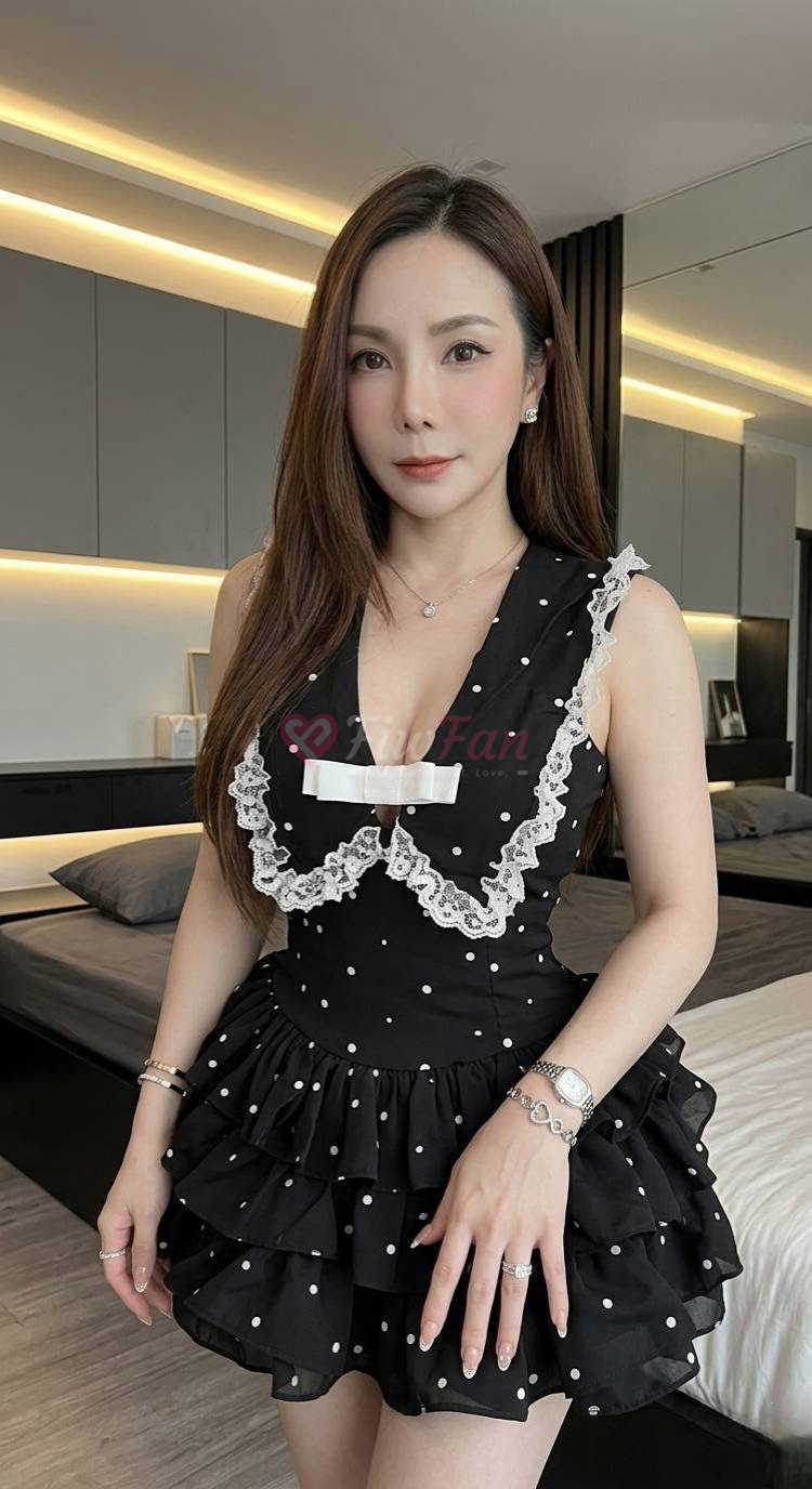ณิชา Nicha - ไซด์ไลน์ - 69eaccff983d3_A4F70AEC-D6DF-42B7-9BA4-1D06215199D5 - fiwfans
