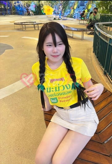 ยูริ - ไซด์ไลน์ - 69f86bc0d7795_IMG_2170 - fiwfans