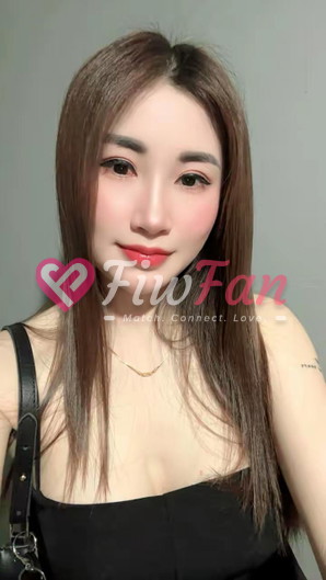Lisa - ไซด์ไลน์ - 69ffc699b079d_56D4E65C-1F5F-4935-BE01-C855B2B30209 - fiwfans