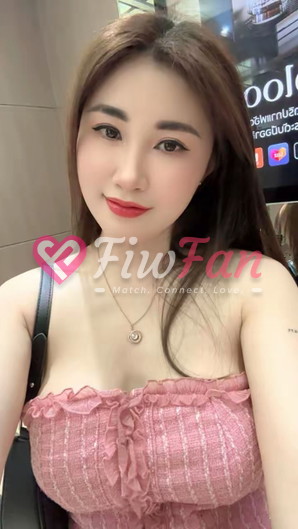 Lisa - ไซด์ไลน์ - 69ffc699b079d_56D4E65C-1F5F-4935-BE01-C855B2B30209 - fiwfans
