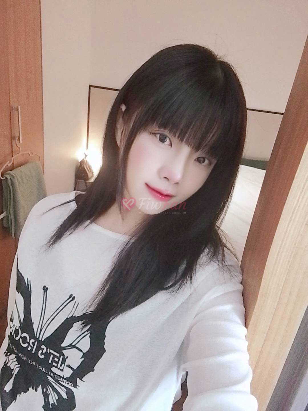 ยูมินอา - ไซด์ไลน์ - 6a002d4522fc3_190655_0 - fiwfans