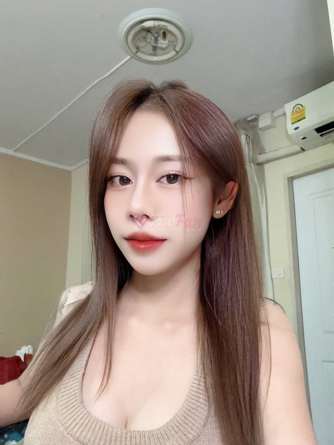 รูมิ - ไซด์ไลน์ - 6a02a8d38585a_S__92274692_0 - fiwfans