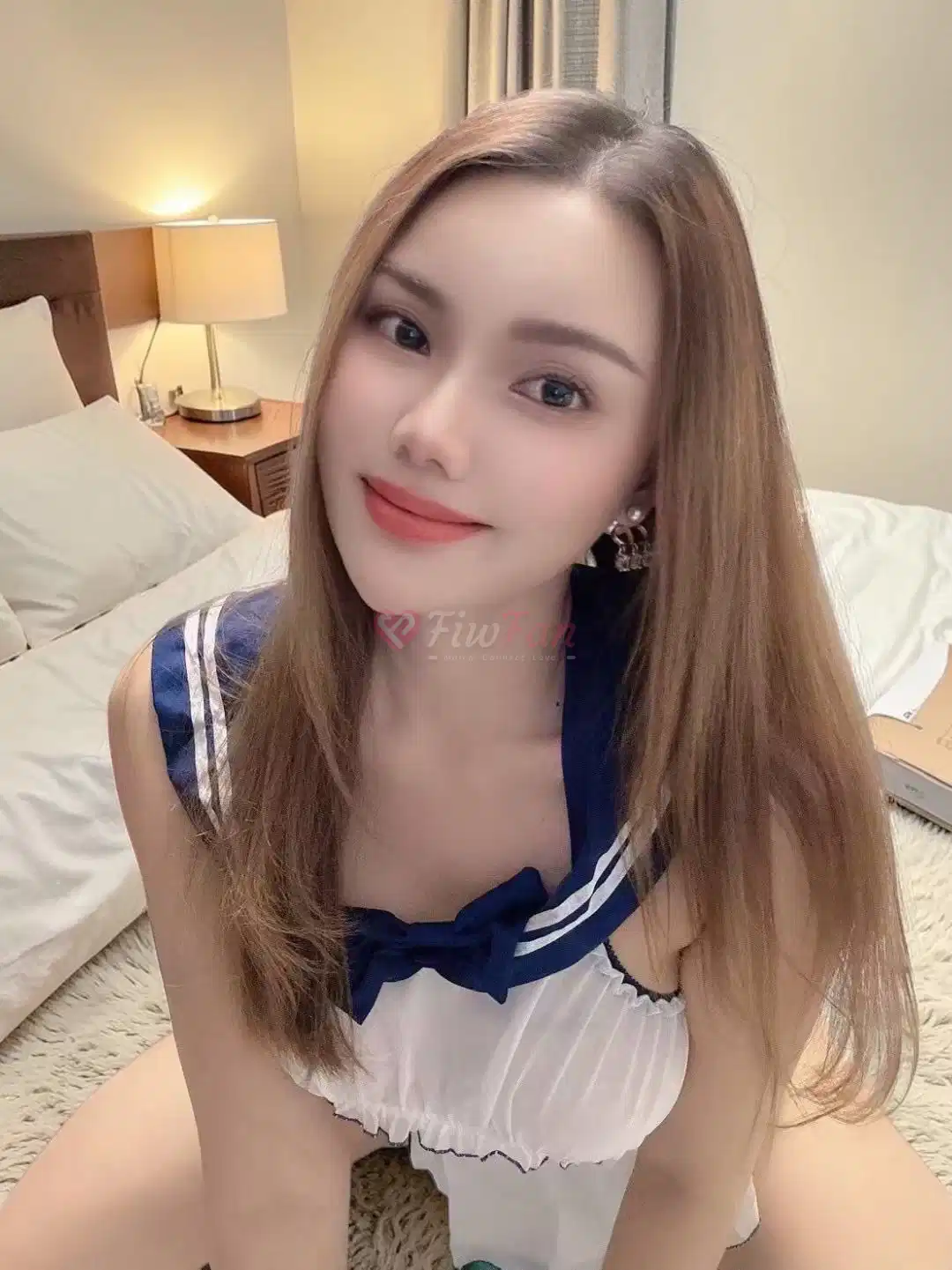 ชาแนล Chanel - ไซด์ไลน์ - 6a054e120d24c_0A352446-EC6C-4AE7-A1D4-70911892A93A - fiwfans