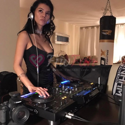 Jay – Thai escort in Bangkok - ไซด์ไลน์ - 6a081a88266b5_venus-thai-escort-in-bangkok-3308556_original - fiwfans