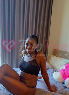 Carol – Kenyan escort in Bangkok - ไซด์ไลน์ - 6a081d63d7309_carol-kenyan-escort-in-bangkok-14403760_listing - fiwfans
