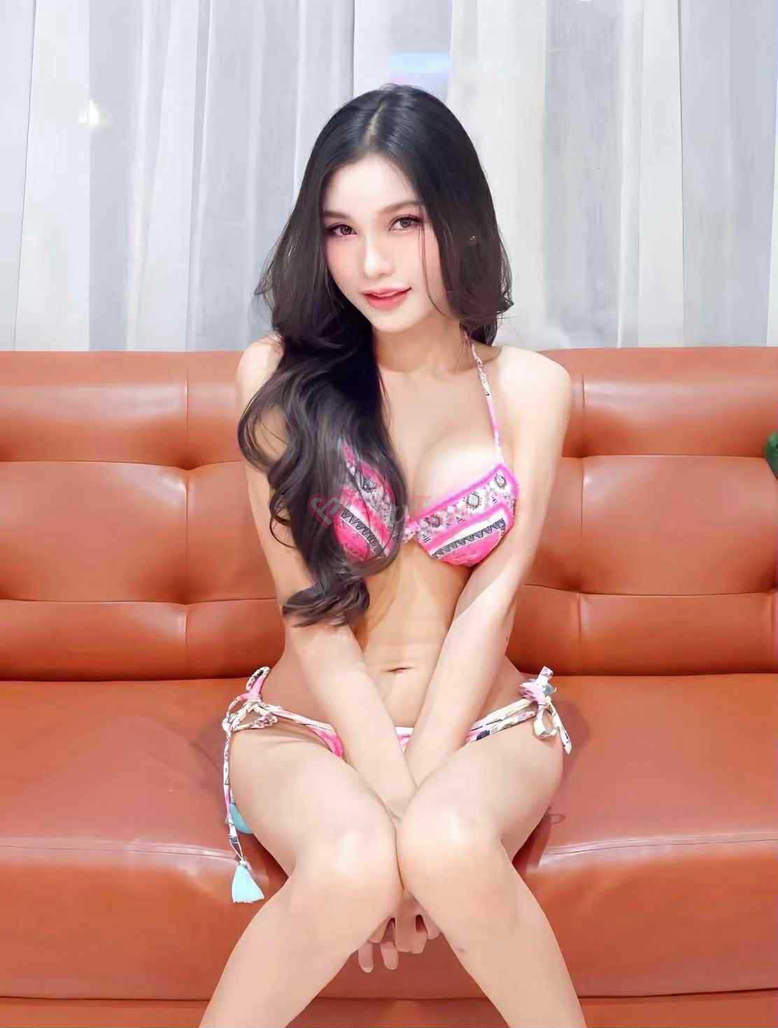 มิน - ไซด์ไลน์ - 6a20b0a7c0d4d_att - fiwfans