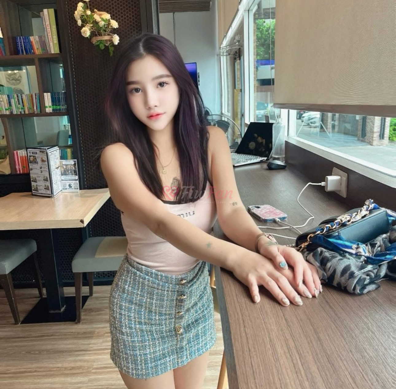 เมษา - ไซด์ไลน์ - 6a266025153ca_IMG_9168 - fiwfans