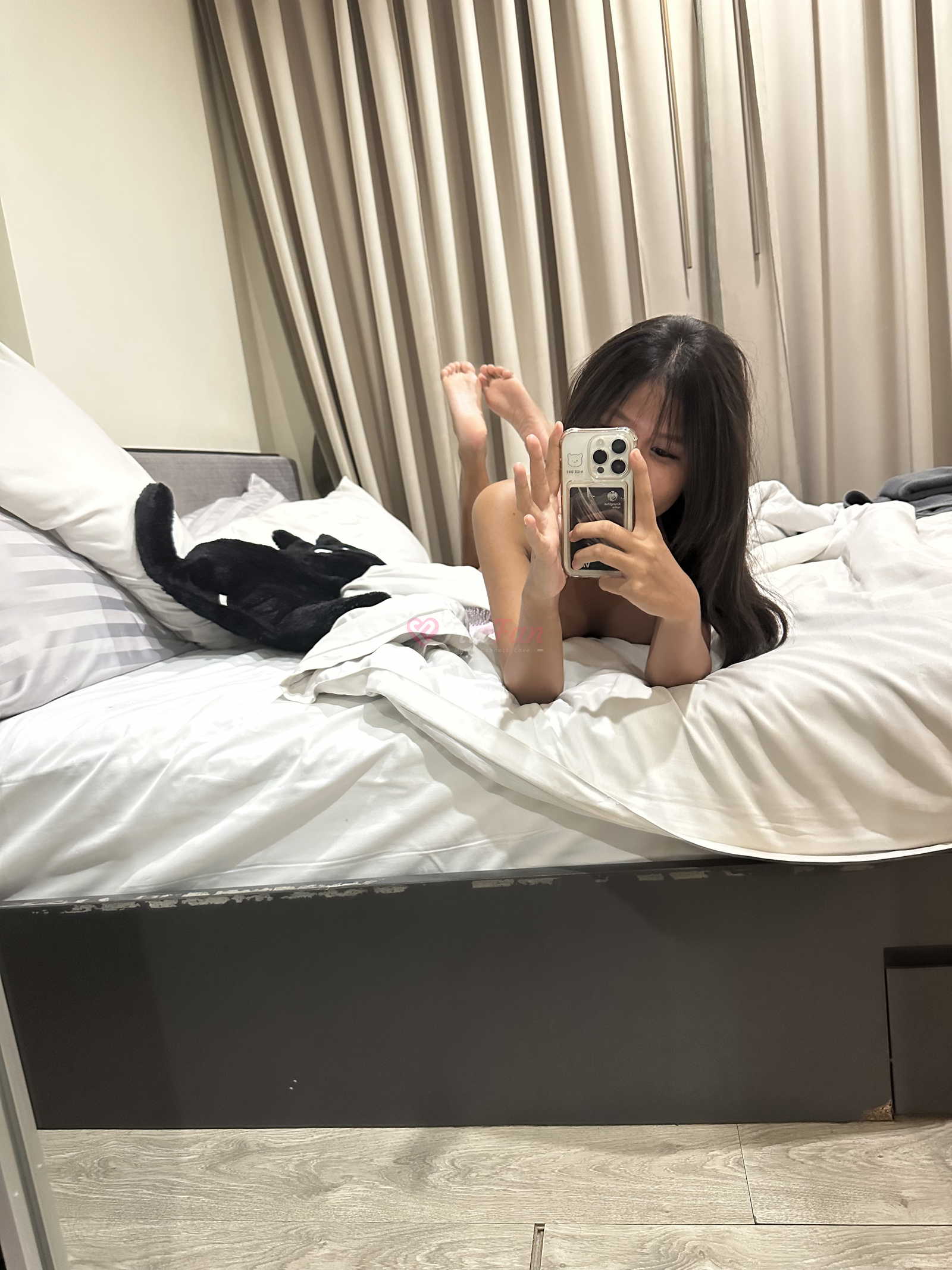 วอ วิ - ไซด์ไลน์ - 6a2a6645d01cc_temp_image_A91815FF-AA7C-46C8-A4B9-1B6D0C14EC92 - fiwfans
