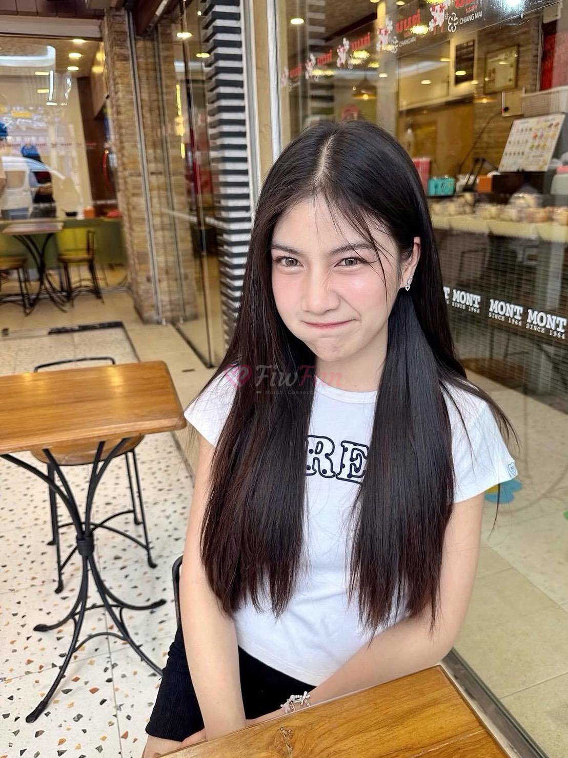 เอริน - ไซด์ไลน์ - 6a2afeb7cbd5c_1000034433 - fiwfans