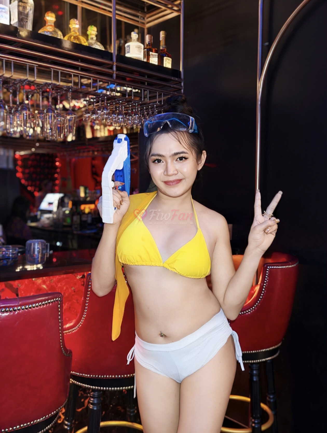 ลลิตา จันทร์เส็ง - ไซด์ไลน์ - 6a300d0f60a79_1000019463 - fiwfans