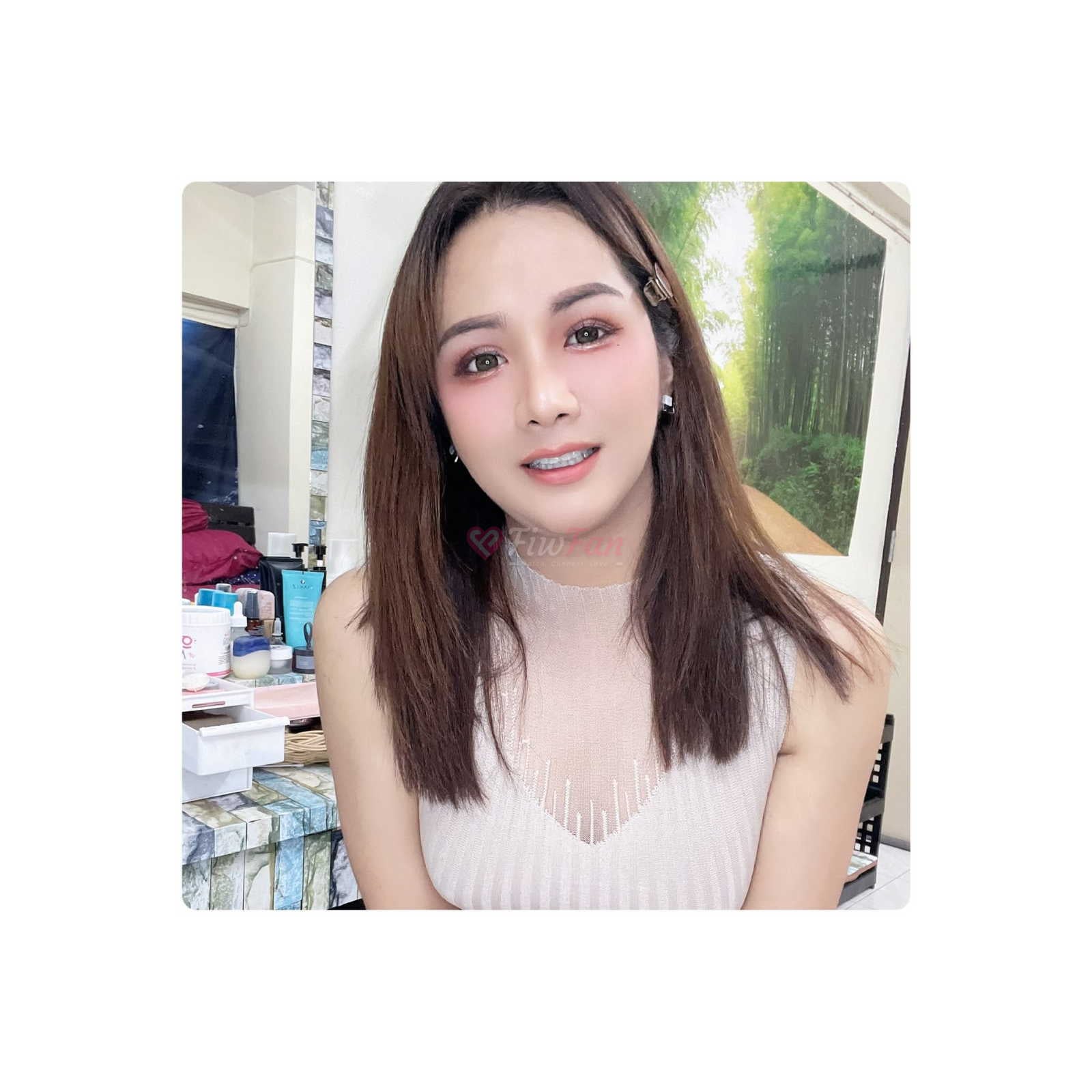 บิวตี้สาวสอง Ladyboy - ไซด์ไลน์ - 6a309f4685184_att - fiwfans