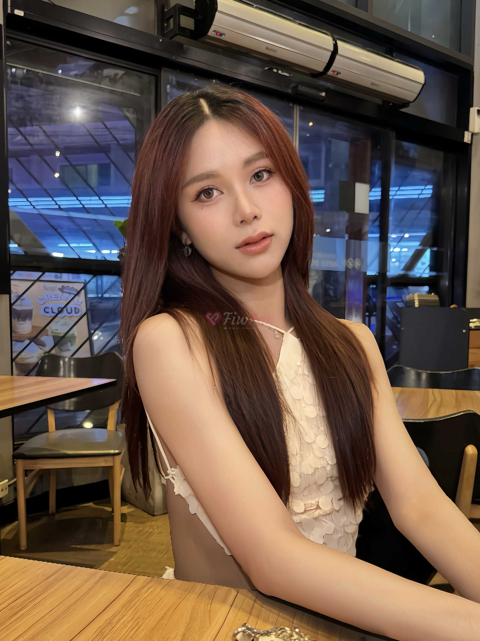 CELINE. - ไซด์ไลน์ - 6a2573d3db68b_5683833E-C1D7-454A-8E31-092D9BB5F9A8 - fiwfans