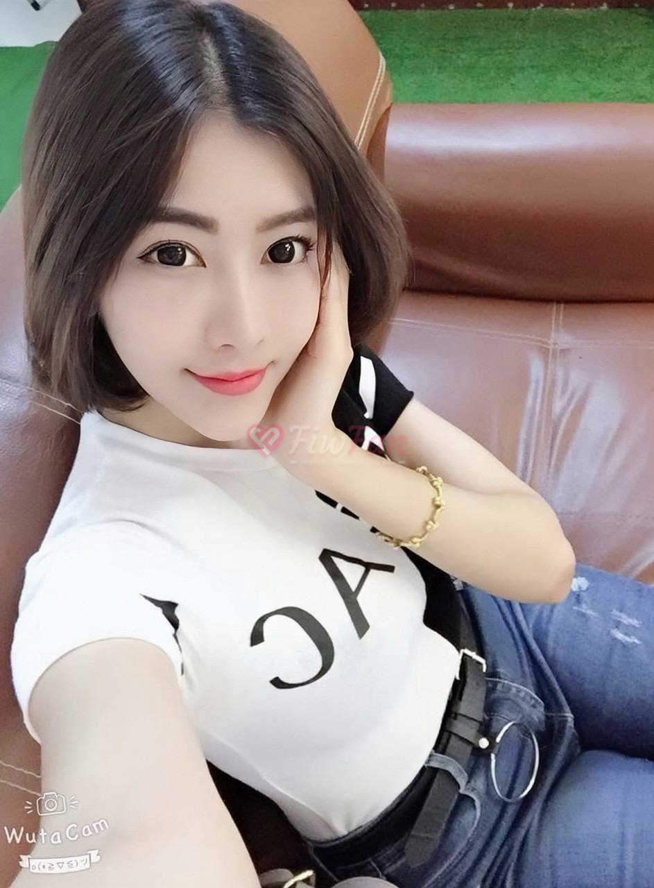 ลียา - ไซด์ไลน์ - 6a3641b03edba_att - fiwfans