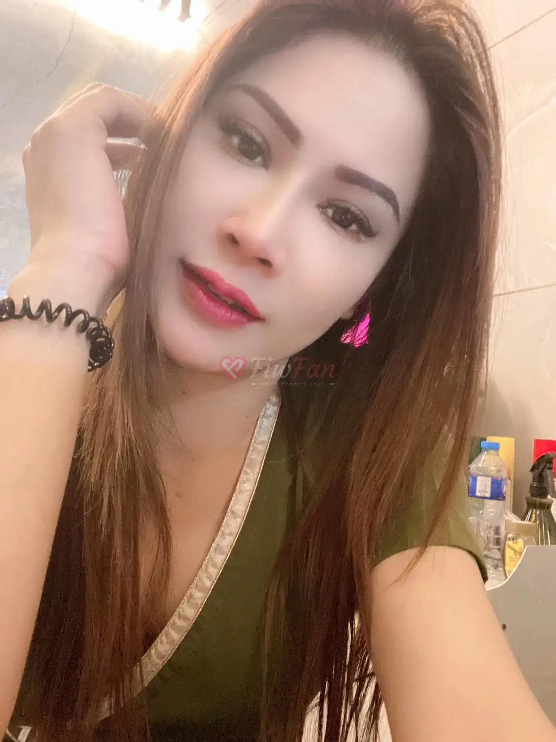 Anna - ไซด์ไลน์ - 6a3a77235b87c_1000045121 - fiwfans