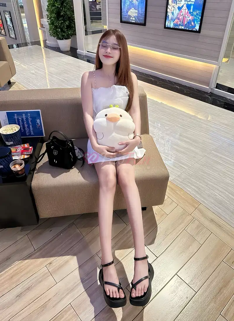 เกล - ไซด์ไลน์ - 6a3d6d05b5326_S__95395859_0 - fiwfans