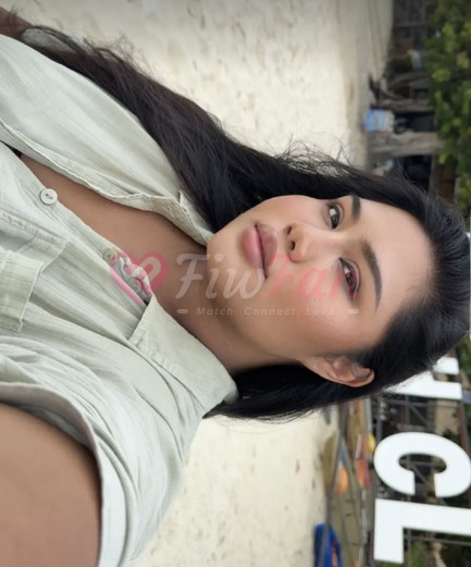 Mimie - ไซด์ไลน์ - 6a41c8bab634a_47BAE25B-6613-4056-BD6D-221CDD07929F - fiwfans