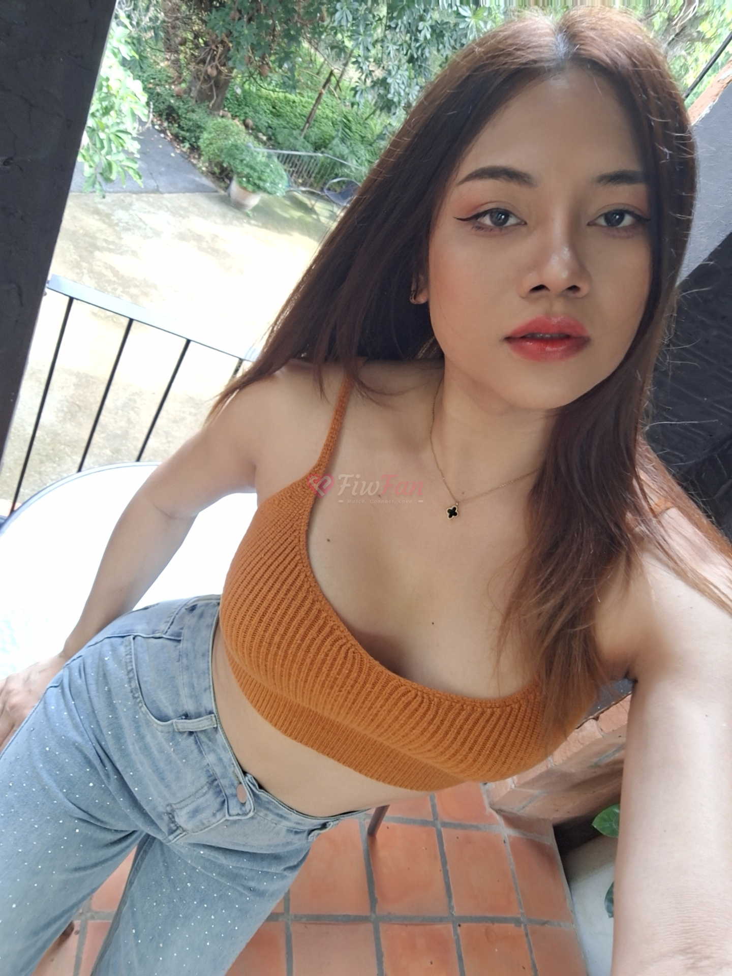 Nina - ไซด์ไลน์ - 6a449e88eea62_MEITU_20260519_160249900 - fiwfans