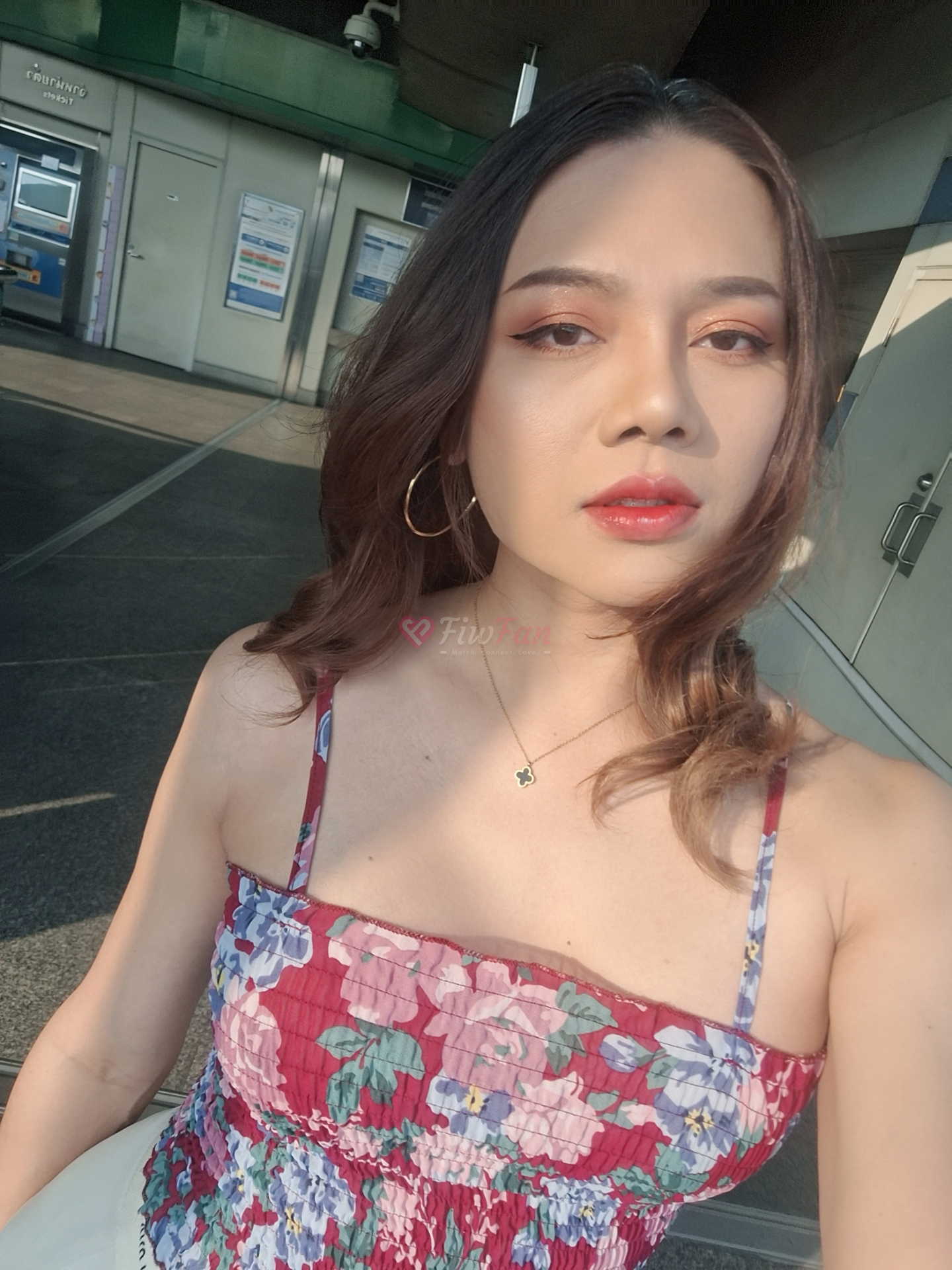Nina - ไซด์ไลน์ - 6a449e88eea62_MEITU_20260519_160249900 - fiwfans