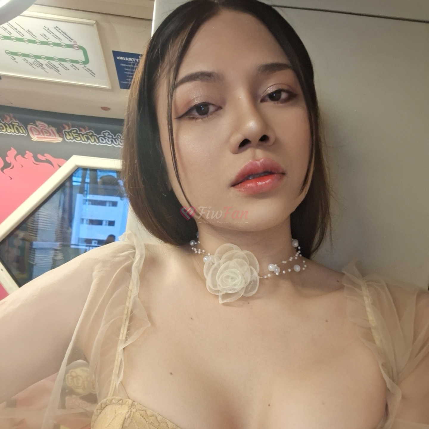 Nina - ไซด์ไลน์ - 6a449e88eea62_MEITU_20260519_160249900 - fiwfans