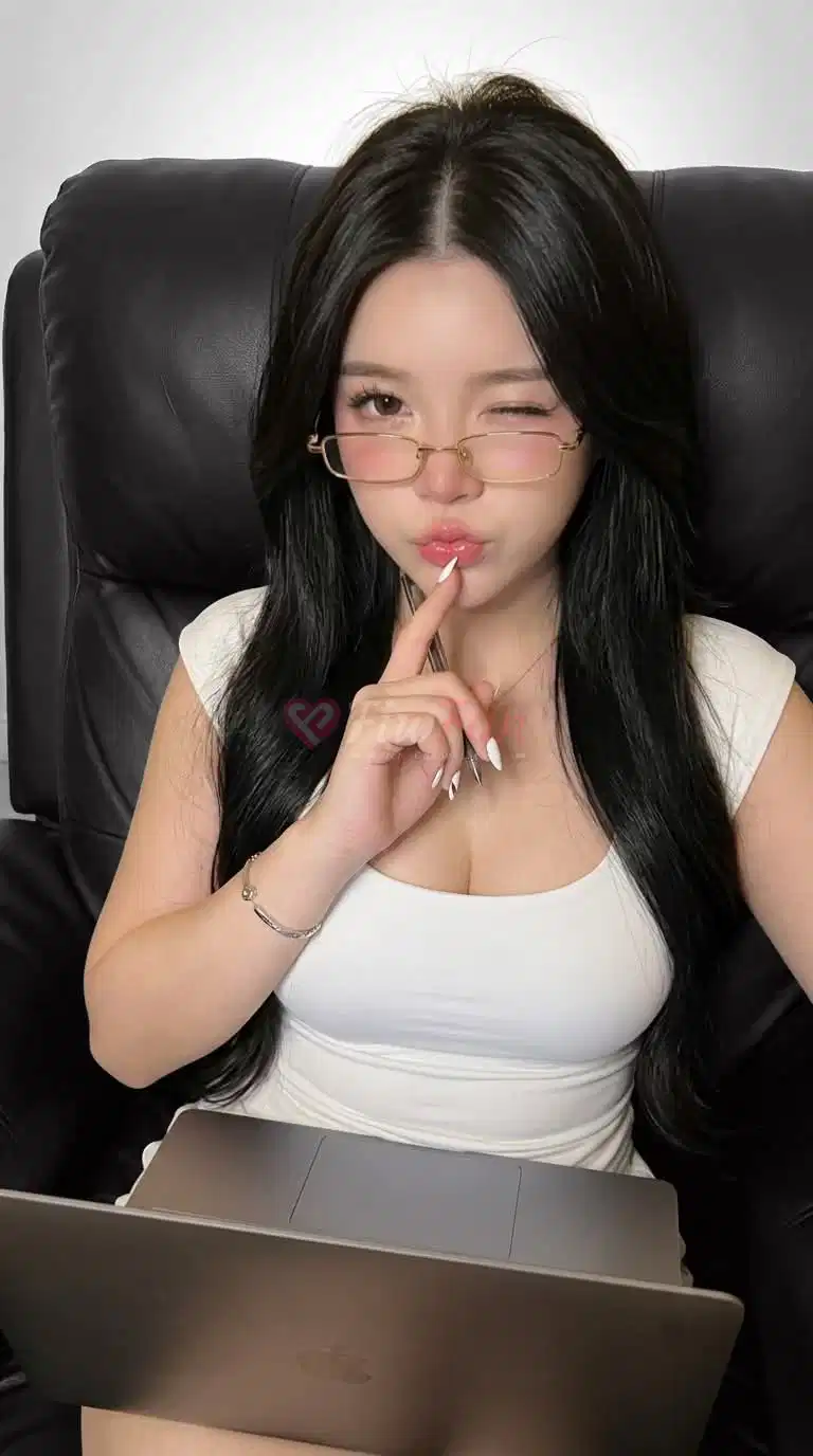 ชูก้า - ไซด์ไลน์ - 6a4e3cd8e9d02_att - fiwfans