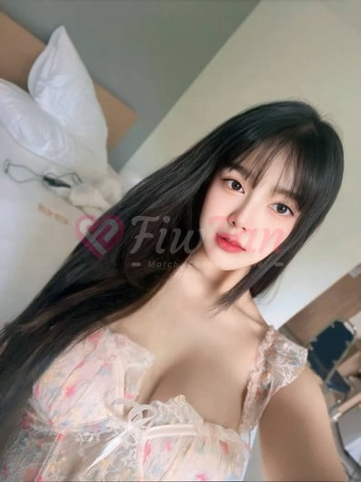 เนีย - ไซด์ไลน์ - 6a5927fe90841_1000095926 - fiwfans