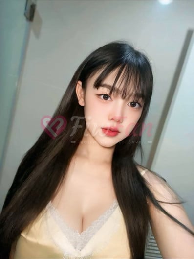 เนีย - ไซด์ไลน์ - 6a5927fe90841_1000095926 - fiwfans