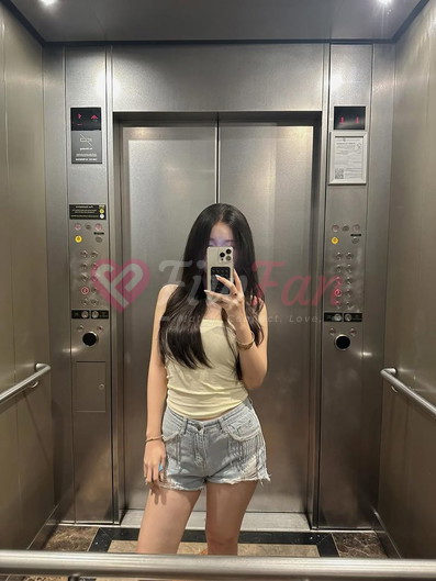 อั้ม - ไซด์ไลน์ - 6a70b59f530e0_3751 - fiwfans