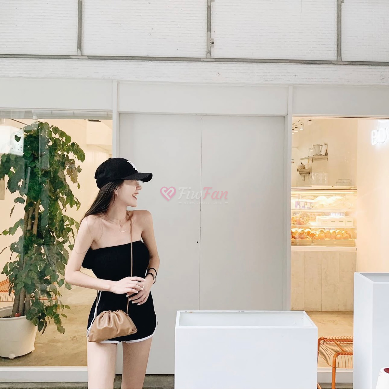 fiwfan สาวไซด์ไลน์ ปุยฝ้าย เดินชิลในคาเฟ่ ลาดพร้าว