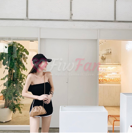 fiwfan สาวไซด์ไลน์ ปุยฝ้าย เดินชิลในคาเฟ่ ลาดพร้าว