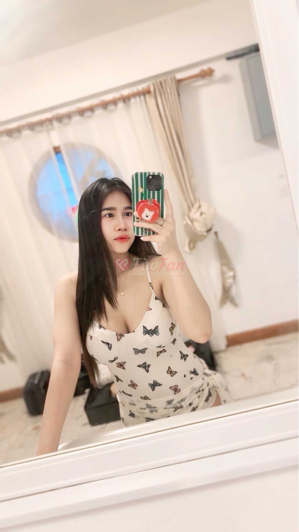 น้องยูมิ fiwfan สาวไซไล ลาดพร้าว ถ่ายเซลฟี่ในห้องนอน ชุดเดรสลายผีเสื้อ