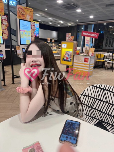 มิลิน - ไซด์ไลน์ - 6a7a8e0d8ae2a_1000057167 - fiwfans