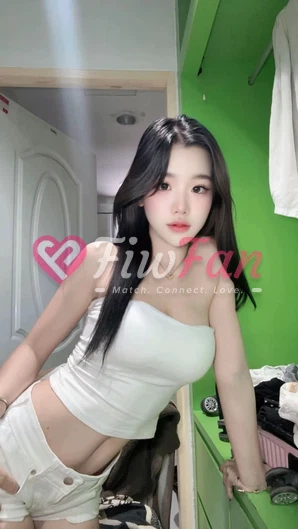 จีจี้ - ไซด์ไลน์ - 6a801f61bf221_ADDACF55-FC78-47F7-92BB-AC145F998B99 - fiwfans