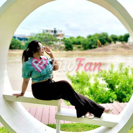แอม สุขสวัสดิ์19 - ไซด์ไลน์ - 6a805a0b7b547_1000010194 - fiwfans