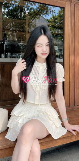 Mew Lee - Sideline photo 5