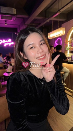 แพรวา - ไซด์ไลน์ - 6aa0e246c38f0_IMG_6103 - fiwfans