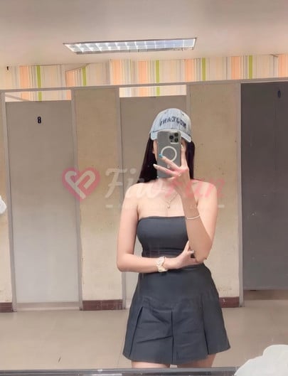 ลูกตาล ไซด์ไลน์ ดินแดง รัชดา fiwfan โพสกระจกในห้องน้ำ