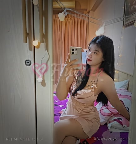พลอย เซ็กซี่ สวมชุดนอน ถ่ายเซลฟี่ - สาวข้างบ้าน fiwfans