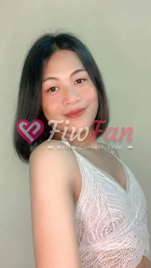 มินท์ fiwfan สาวไซด์ไลน์ ไซไล อุดรธานี ยิ้มหวานในชุดลูกไม้สีขาว