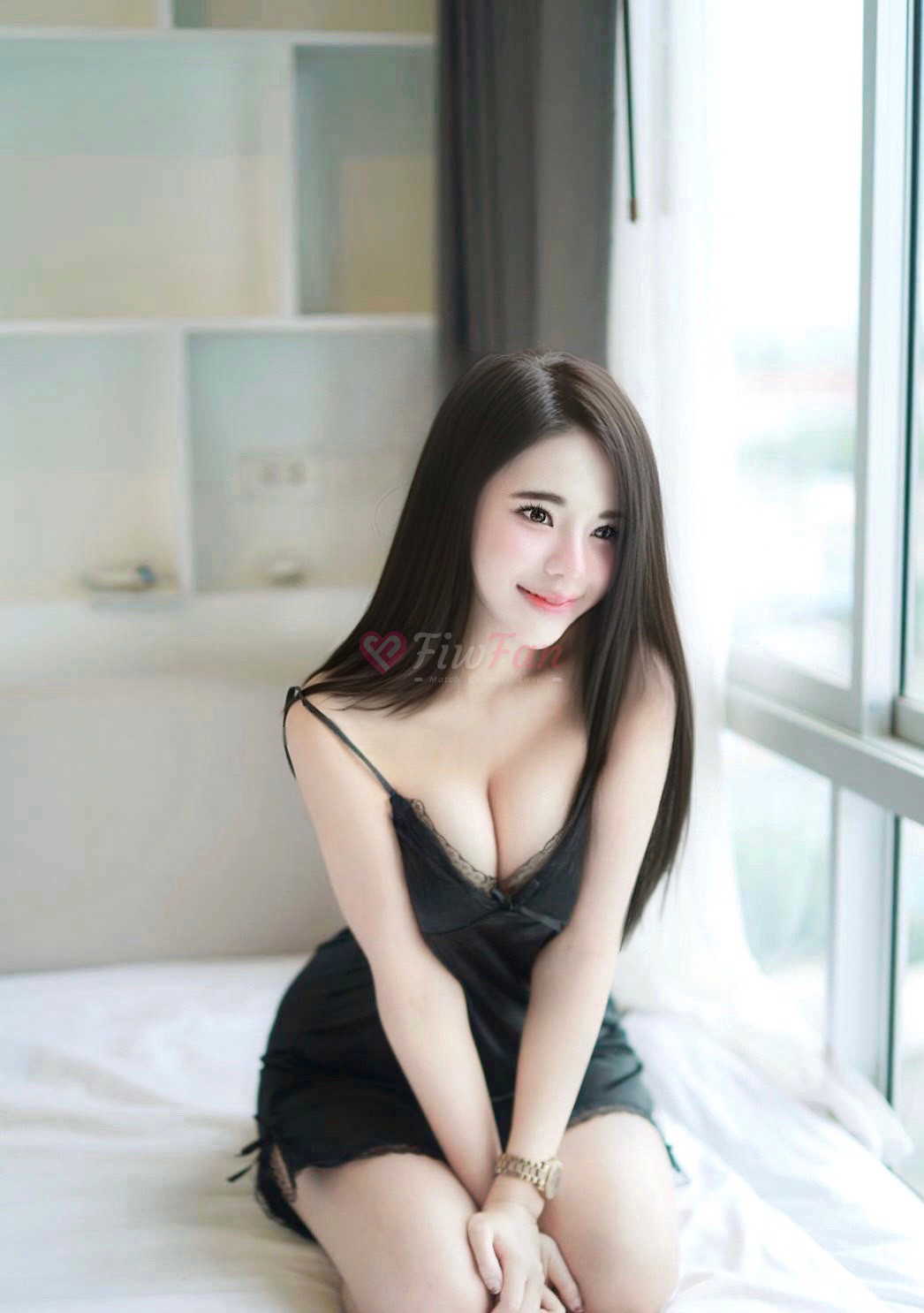 คาเทียร์ สาวไซด์ไลน์ fiwfan เพชรเกษม ชุดนอนสีดำ