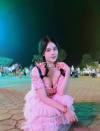 พลอยชมพู - Sideline photo 2