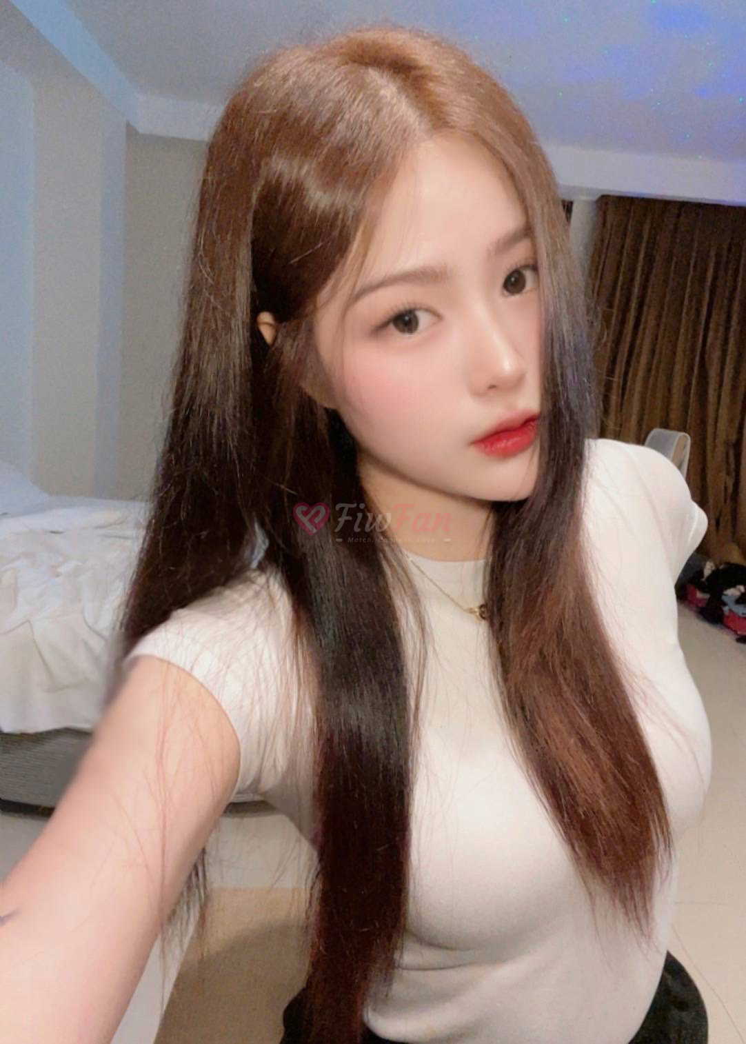 น้องหมวยลี, แฟนฟิวแฟน, บริการข้างสนาม