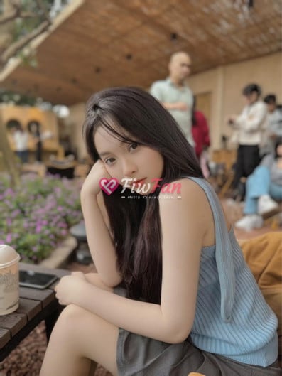 Blow the half-Chinese child 🇨🇳 - Sideline photo 2