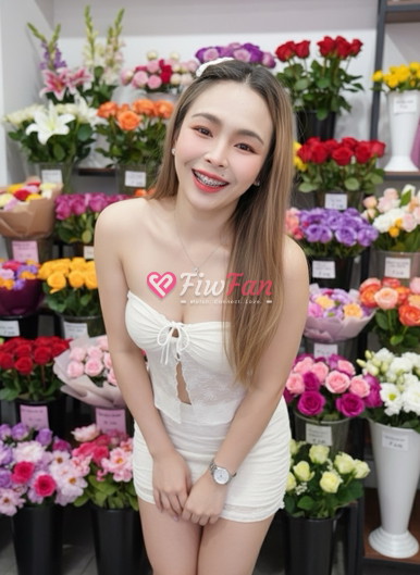 ลอร่า - ไซด์ไลน์ - 68e3f9b6ebdf7_S__2252814_0 - fiwfans