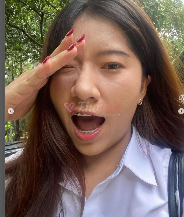 แพรวา - ไซด์ไลน์ - 6995ea55b127d_HBZ-OQDbgAAq6j3 - fiwfans