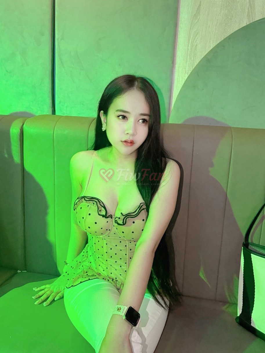 เบลล่า Bella - ไซด์ไลน์ - 68fc822b6d0fb_bella1 - fiwfans